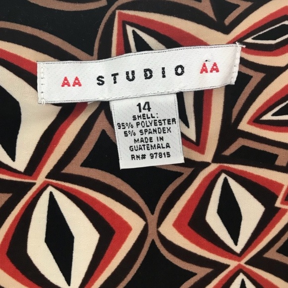 3/$25 🌷 Geometric Patterned Wrap Style Dre… - Picture 4 of 7